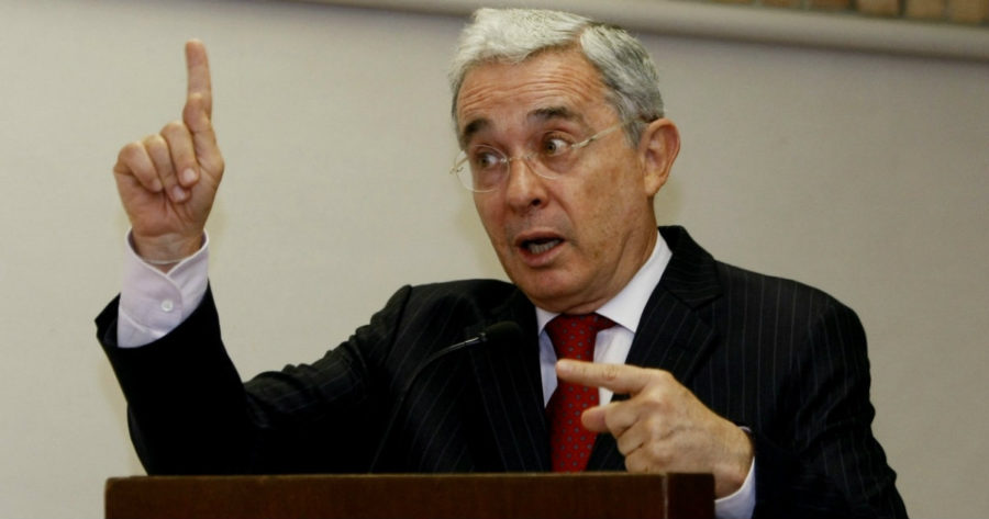 Profesores rechazan declaraciones de Uribe en su contra - Colombia Informa