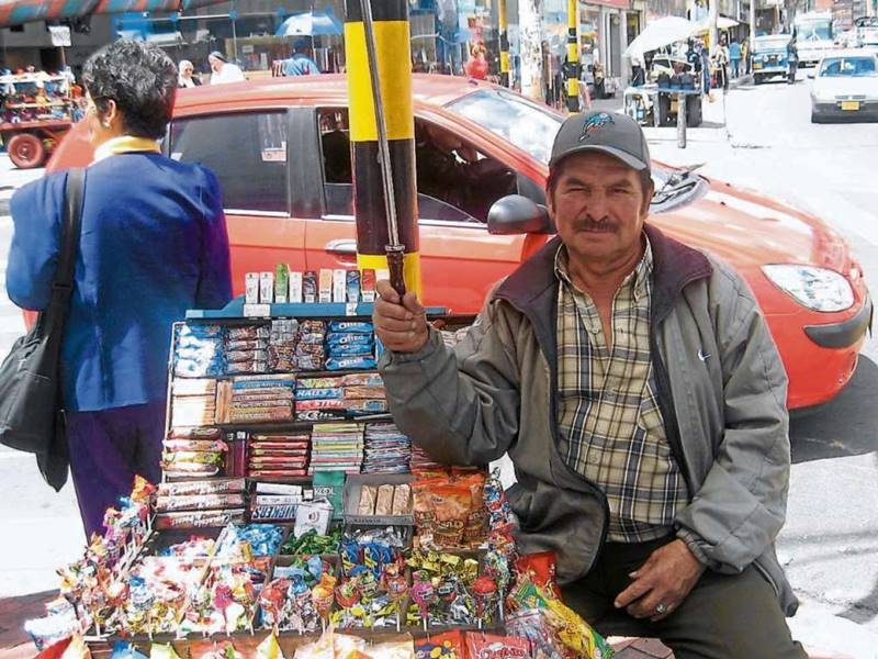 Ventas Informales, entre la persecución laboral y el sustento cotidiano
