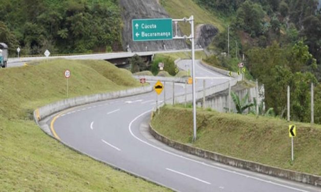 Transportistas protestan por nuevos peajes para la vía Cúcuta-Bucaramanga