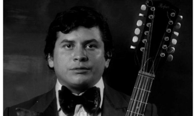 “Ojitos hechiceros” de Rodolfo Aicardi con Los Hispanos