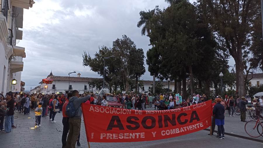 Maestros del Cauca continúan en huelga