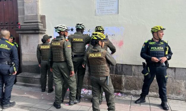 Hablan los autores de los afiches en las iglesias de Popayán