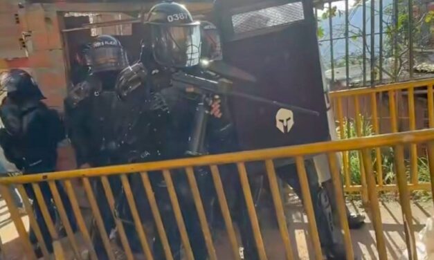 Federico Gutiérrez ordenó gigantesco operativo para desalojar familias vulnerables en Manrique